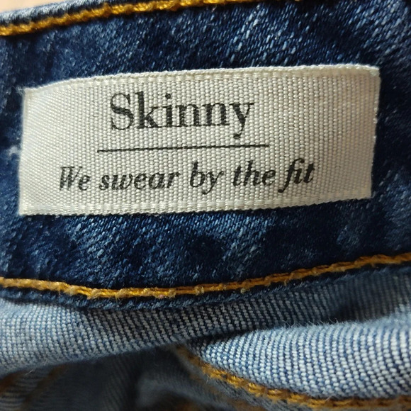 Torrid Skinny Distressed Denim Jeans Size 26 - Picture 4 of 5